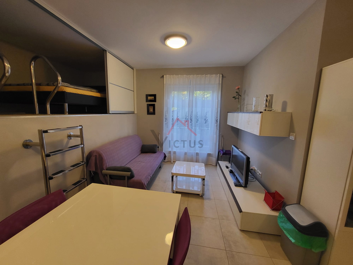 CRIKVENICA - 1 camera da letto + bagno, appartamento con piscina, 38 m2