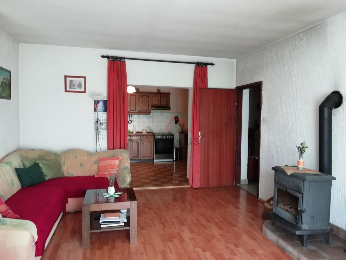 GRIŽANE - Villa indipendente in posizione tranquilla