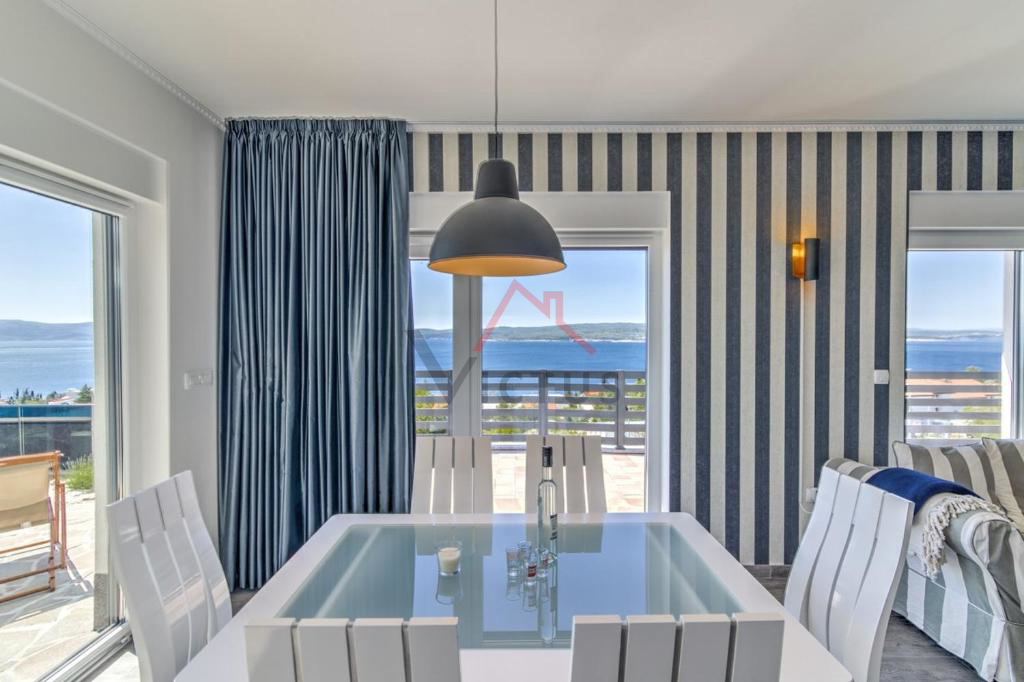 SELCE - Casa con piscina e vista panoramica sul mare