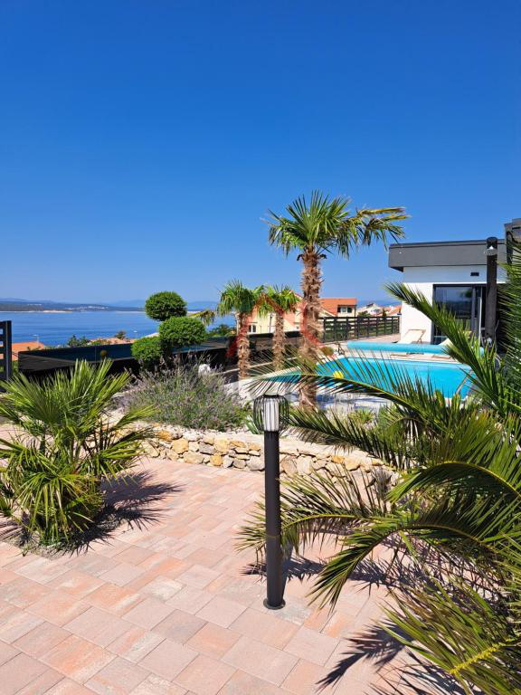 SELCE - Casa con piscina e vista panoramica sul mare