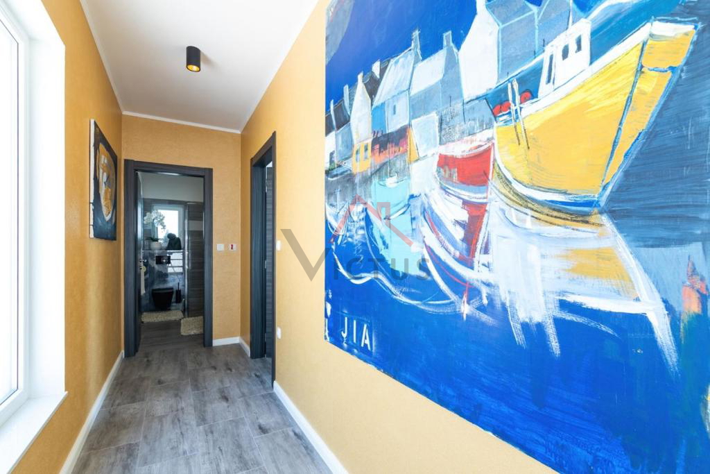 SELCE - Casa con piscina e vista panoramica sul mare