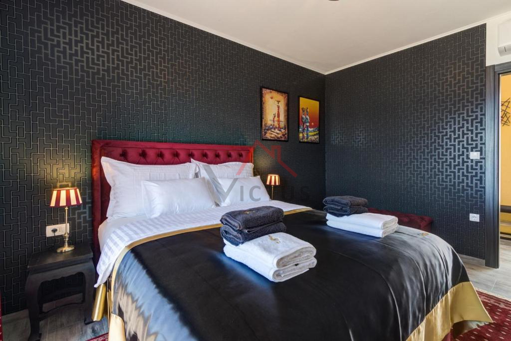 SELCE - Casa con piscina e vista panoramica sul mare