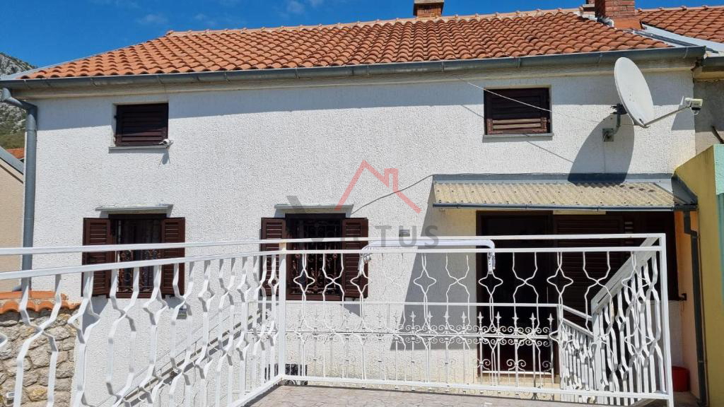 BRIBIR - casa 125m2 con cortile recintato