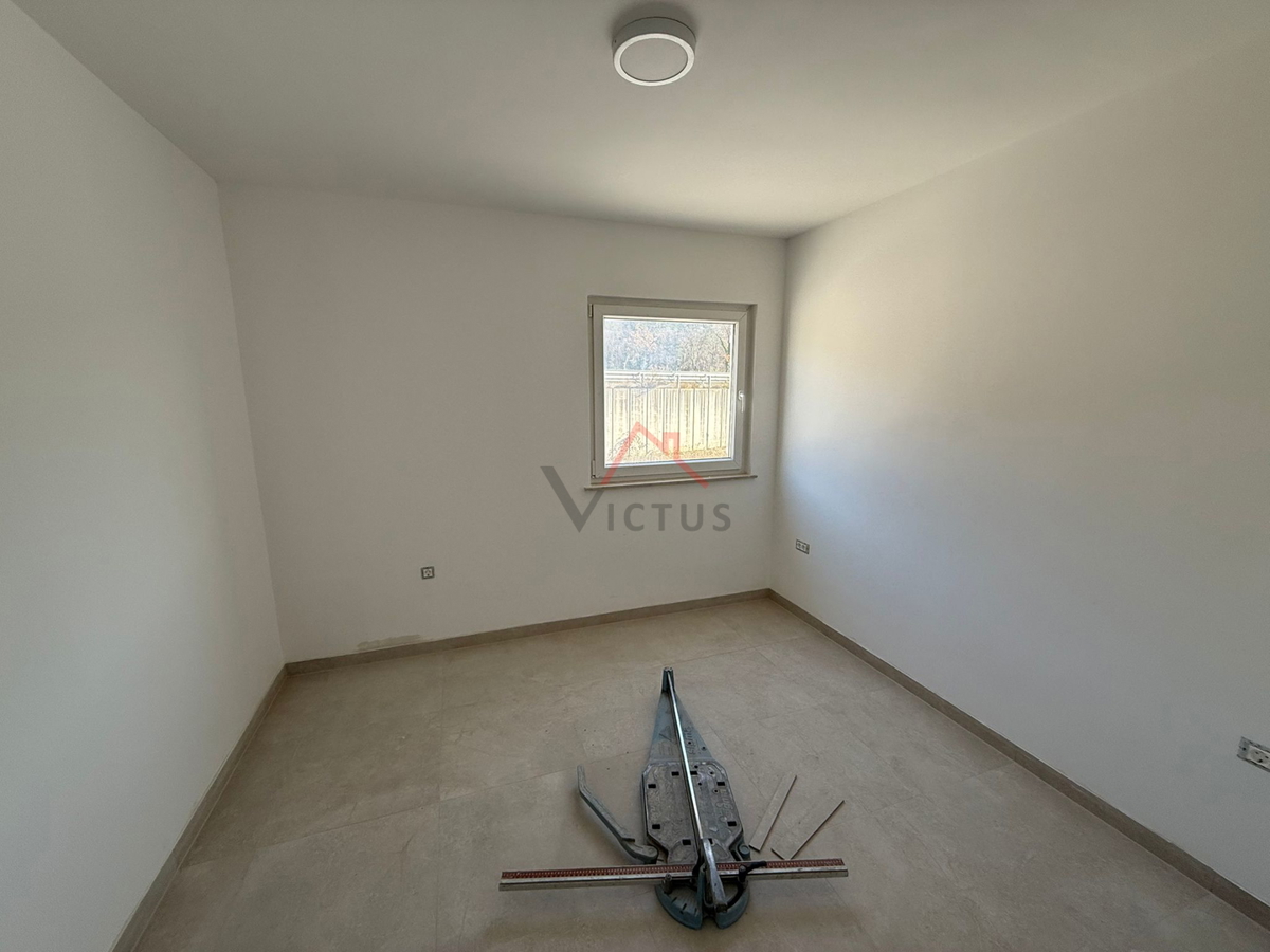 CRIKVENICA - 1S+DB, appartamento con terrazza, 61 m2