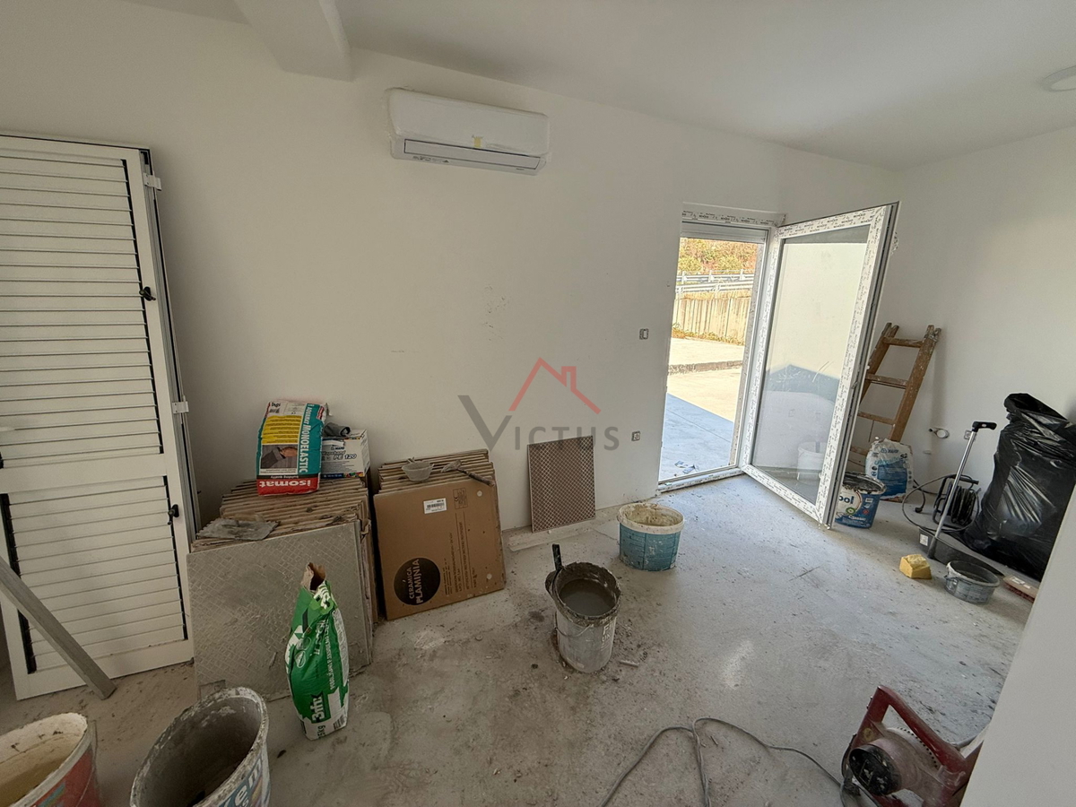 CRIKVENICA - 1S+DB, appartamento con terrazza, 61 m2