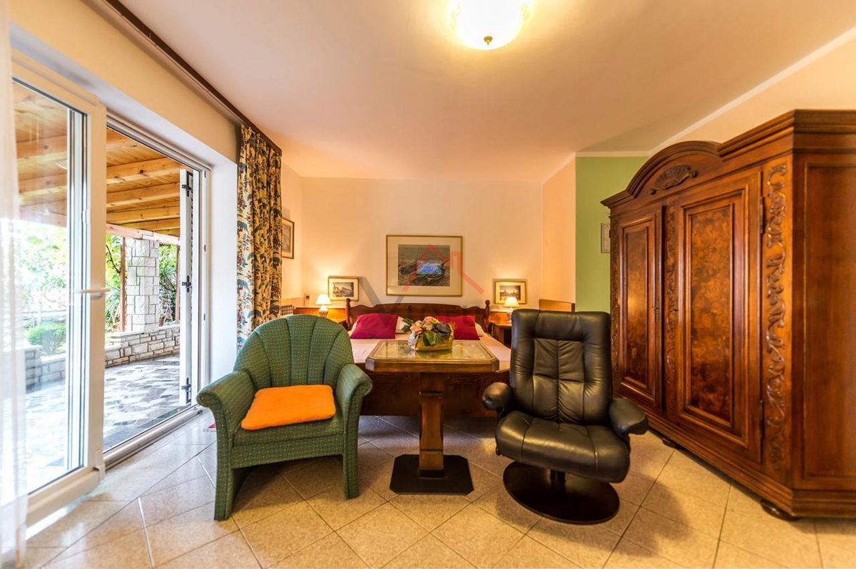 SELCE - casa con appartamenti