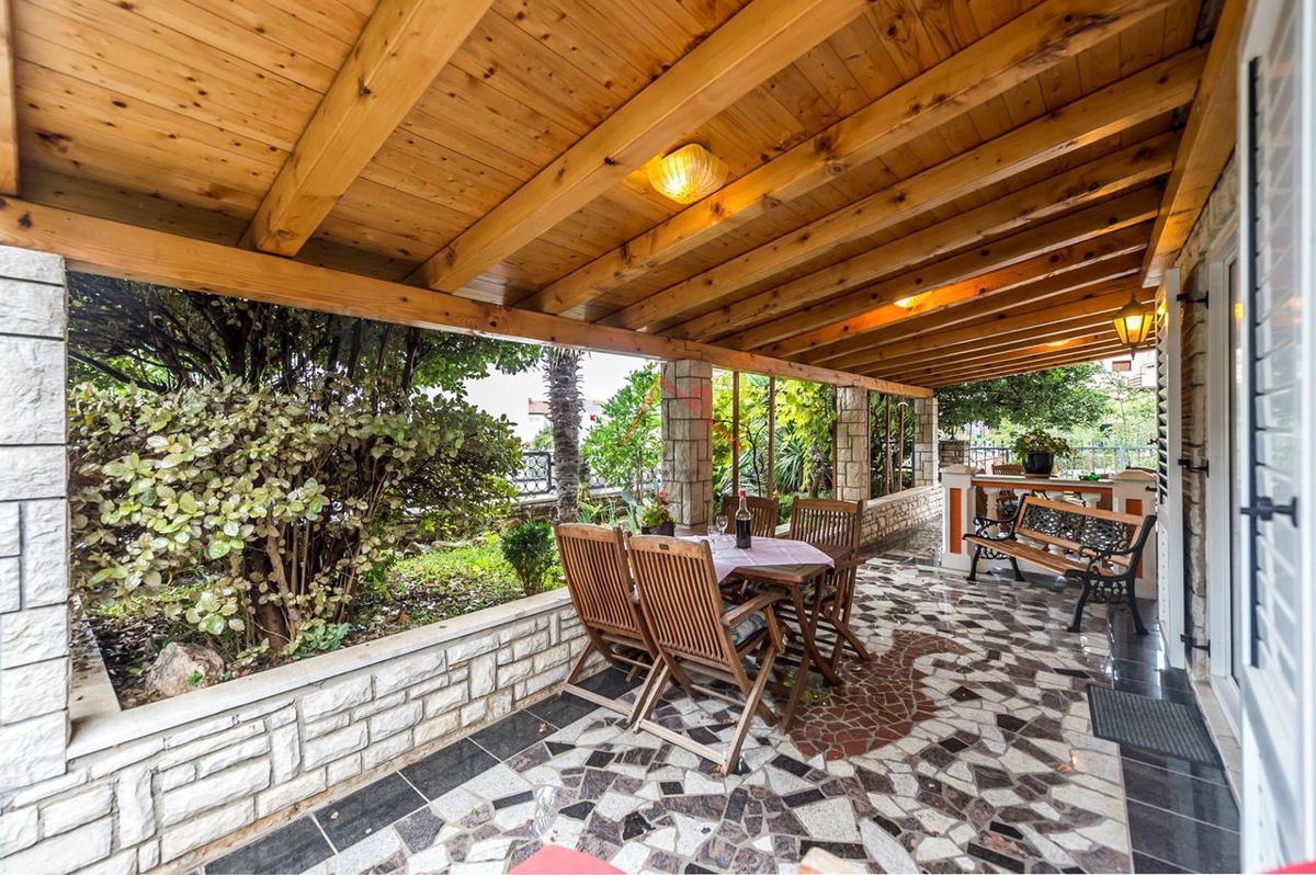 SELCE - casa con appartamenti