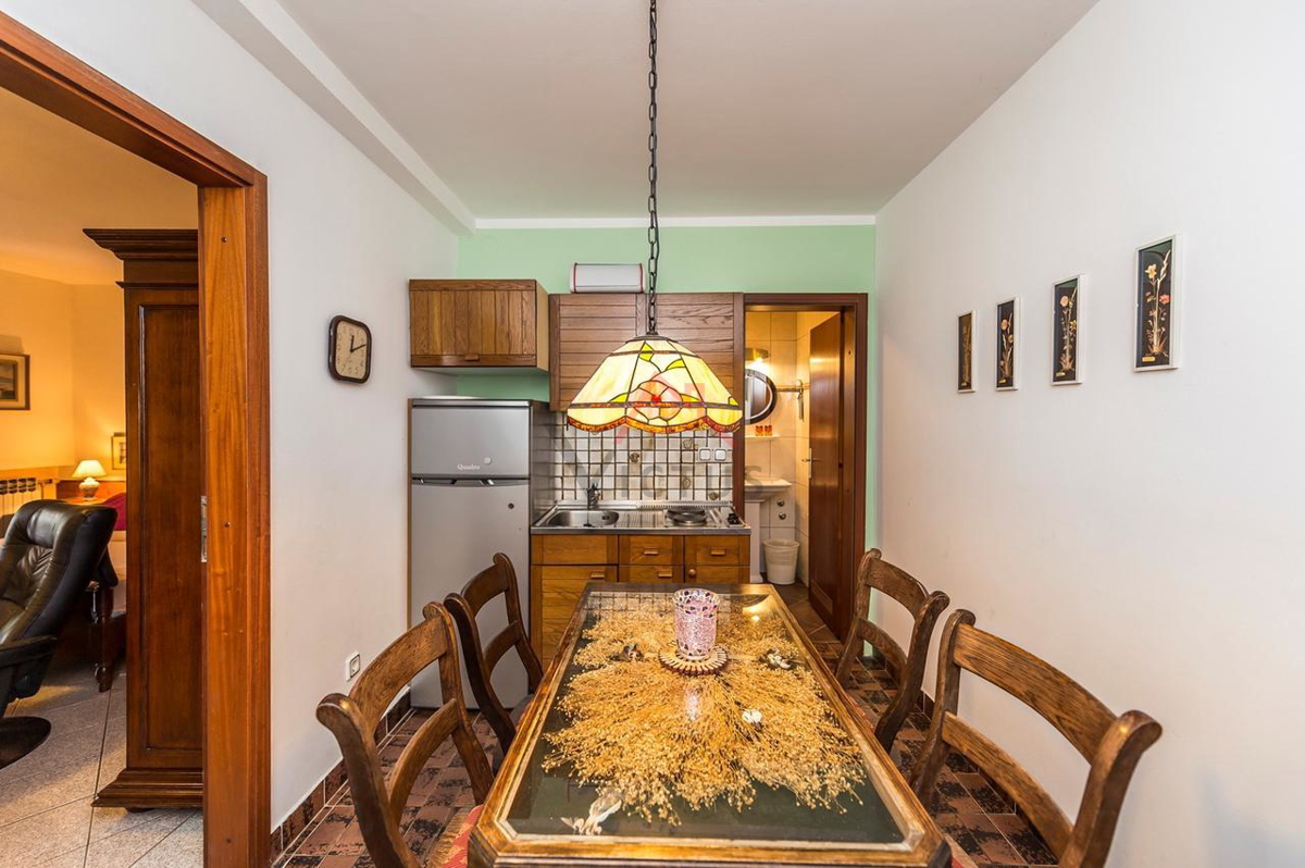 SELCE - casa con appartamenti