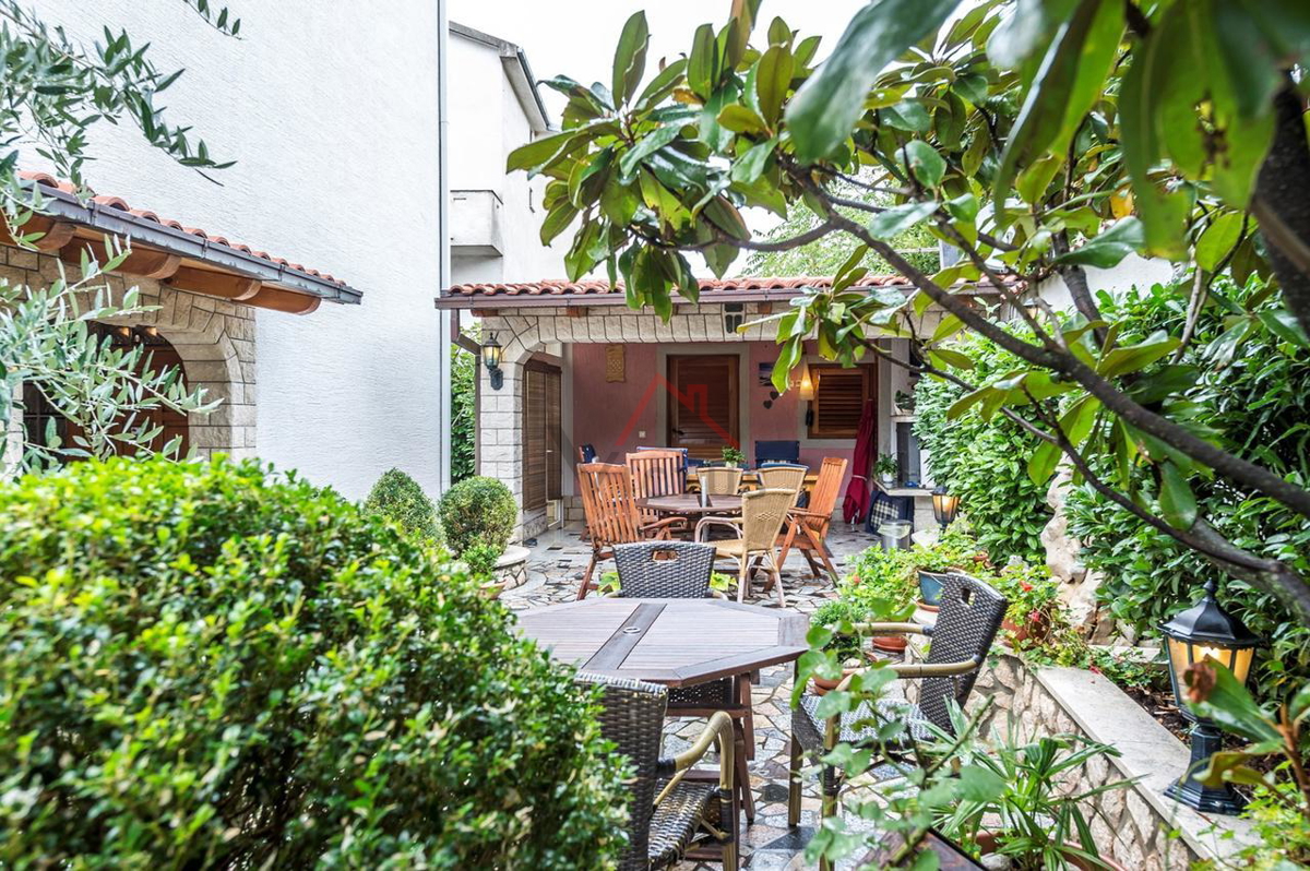 SELCE - casa con appartamenti