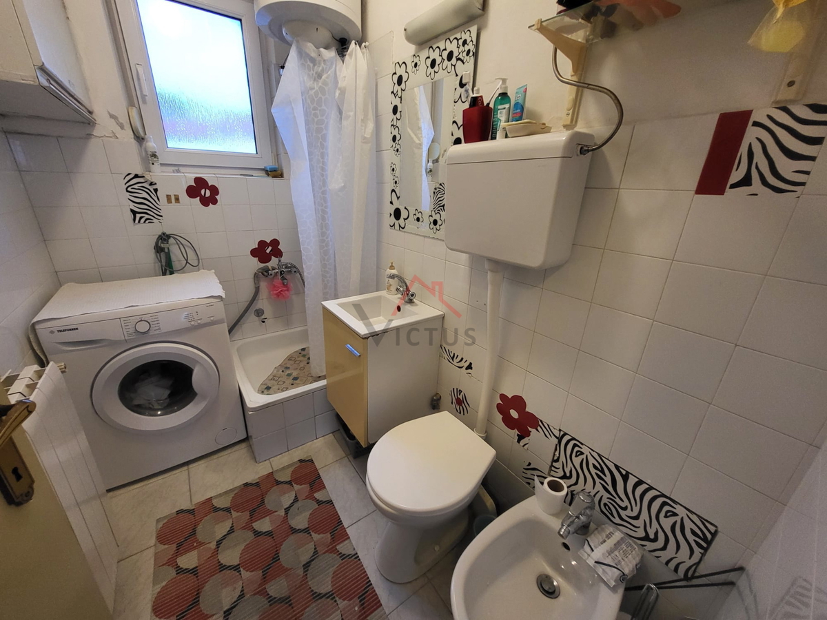 CRIKVENICA - 2 camere + soggiorno con angolo cottura, appartamento vicino al centro, 70 m2