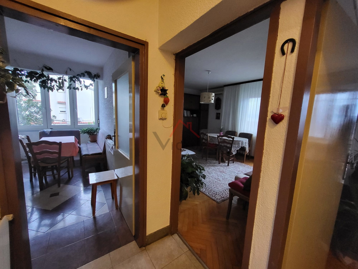 CRIKVENICA - 2 camere + soggiorno con angolo cottura, appartamento vicino al centro, 70 m2