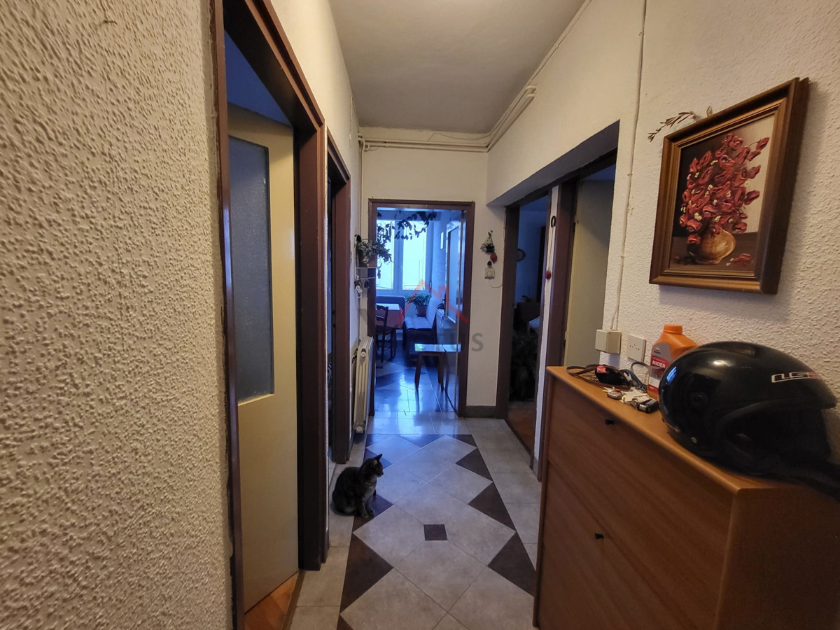 CRIKVENICA - 2 camere + soggiorno con angolo cottura, appartamento vicino al centro, 70 m2