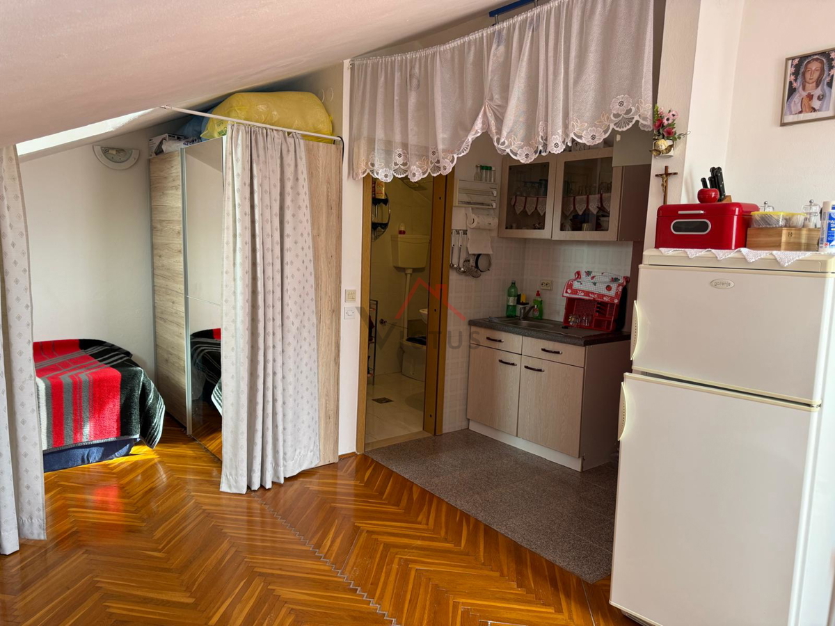 JADRANOVO - Appartamento con balcone, 28 m2