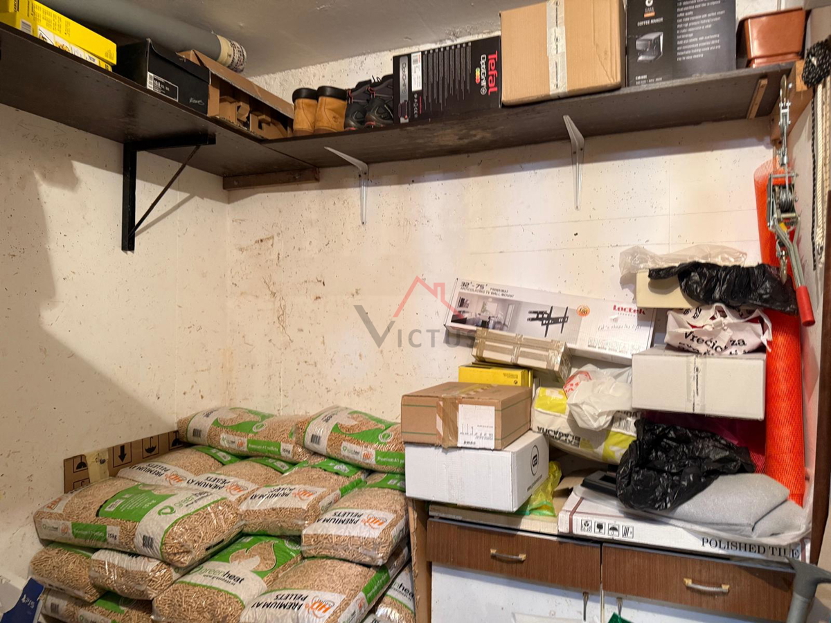 KRALJEVICA - Monolocale con soggiorno e angolo cottura, appartamento al secondo piano, 51 m2