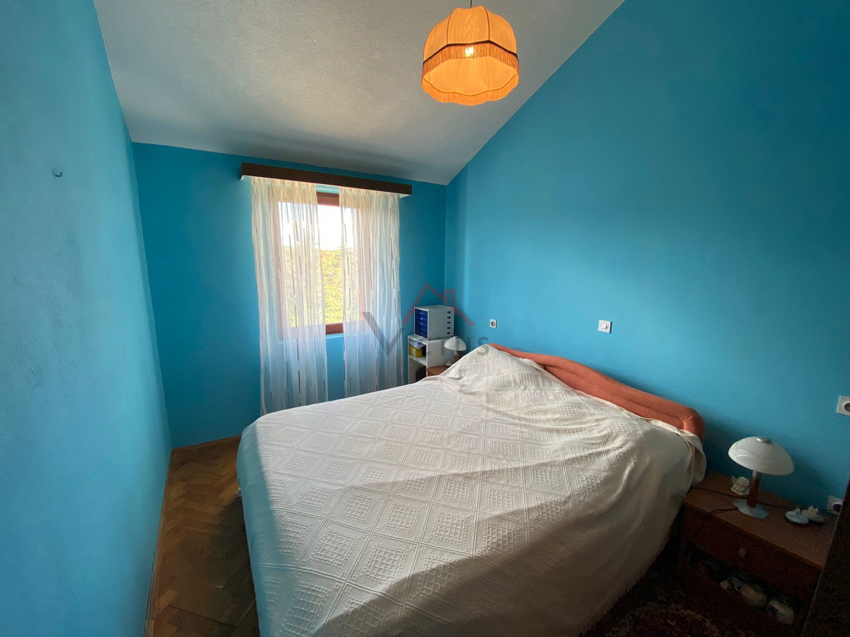 JADRANOVO - Monolocale con soggiorno, appartamento con balcone, 45 m2