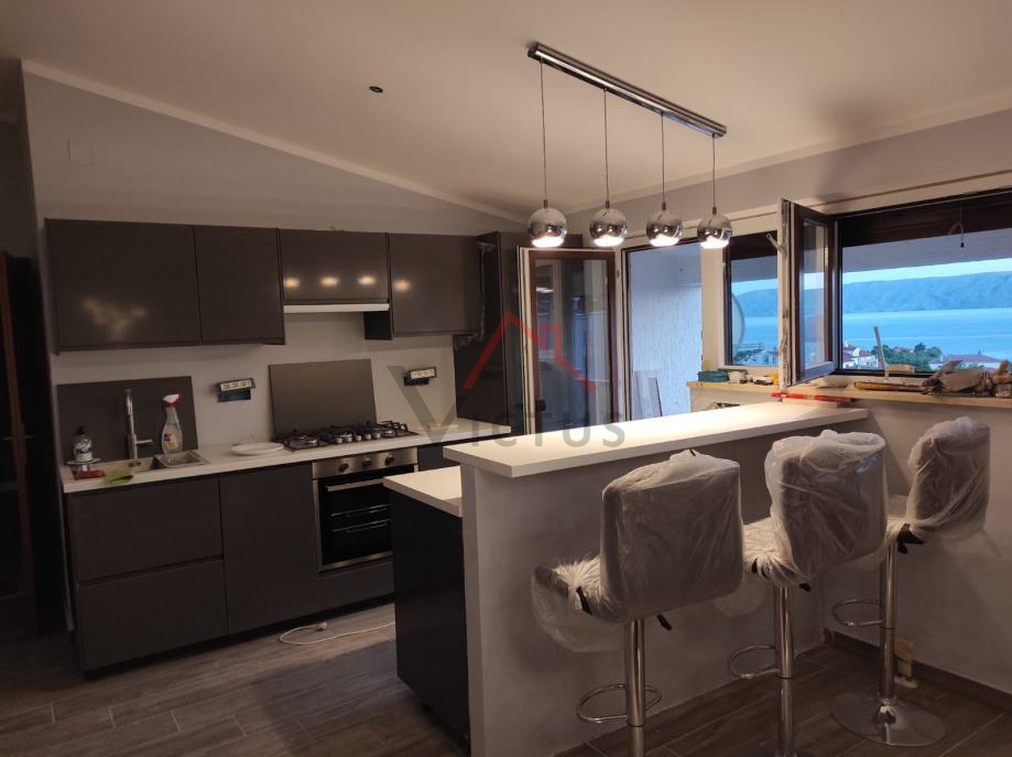 NOVI VINODOLSKI - 1S+DB, appartamento ristrutturato nel centro città, 66 m2