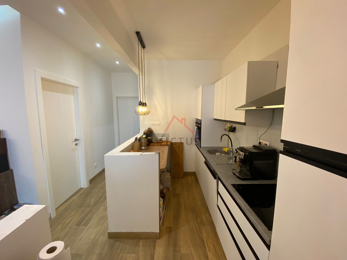 CRIKVENICA - 2 camere da letto, appartamento in centro, 68 m2