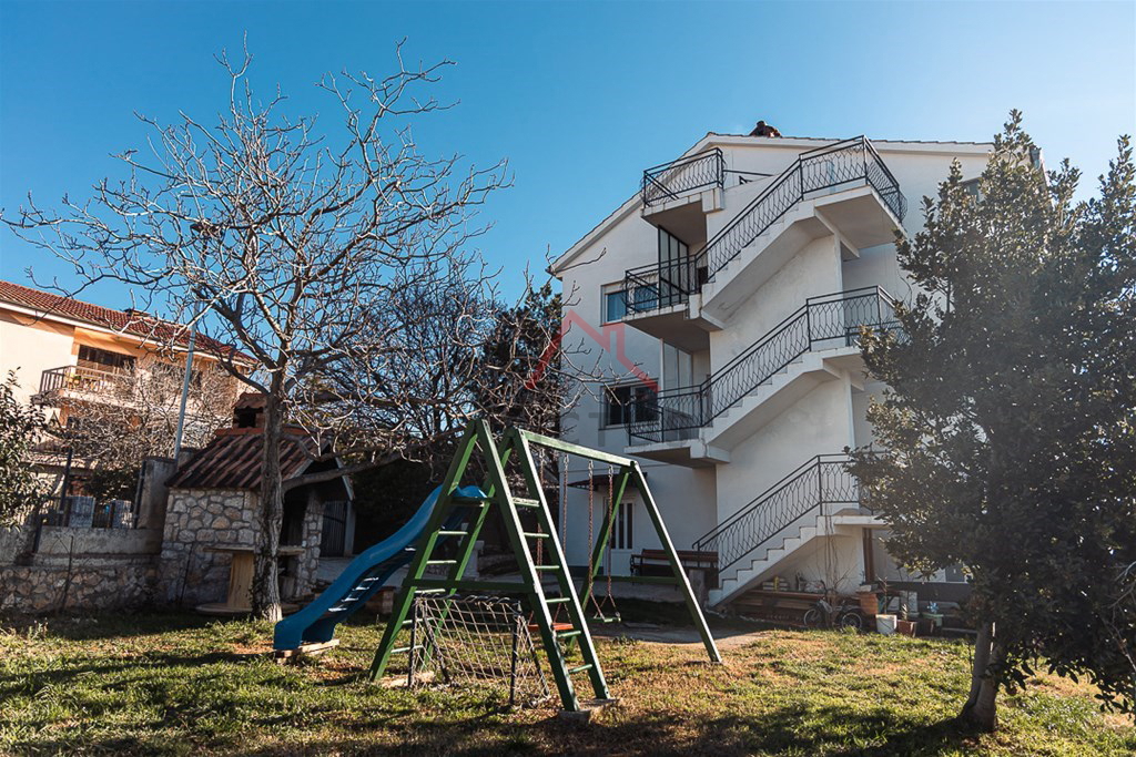 KRALJEVICA - 2 appartamenti nella casa con vista sul mare