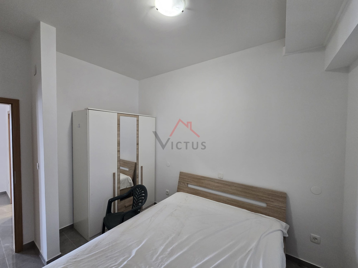 JADRANOVO - 2 camere da letto + bagno, appartamento con due posti auto e vista mare aperta, 73 m2