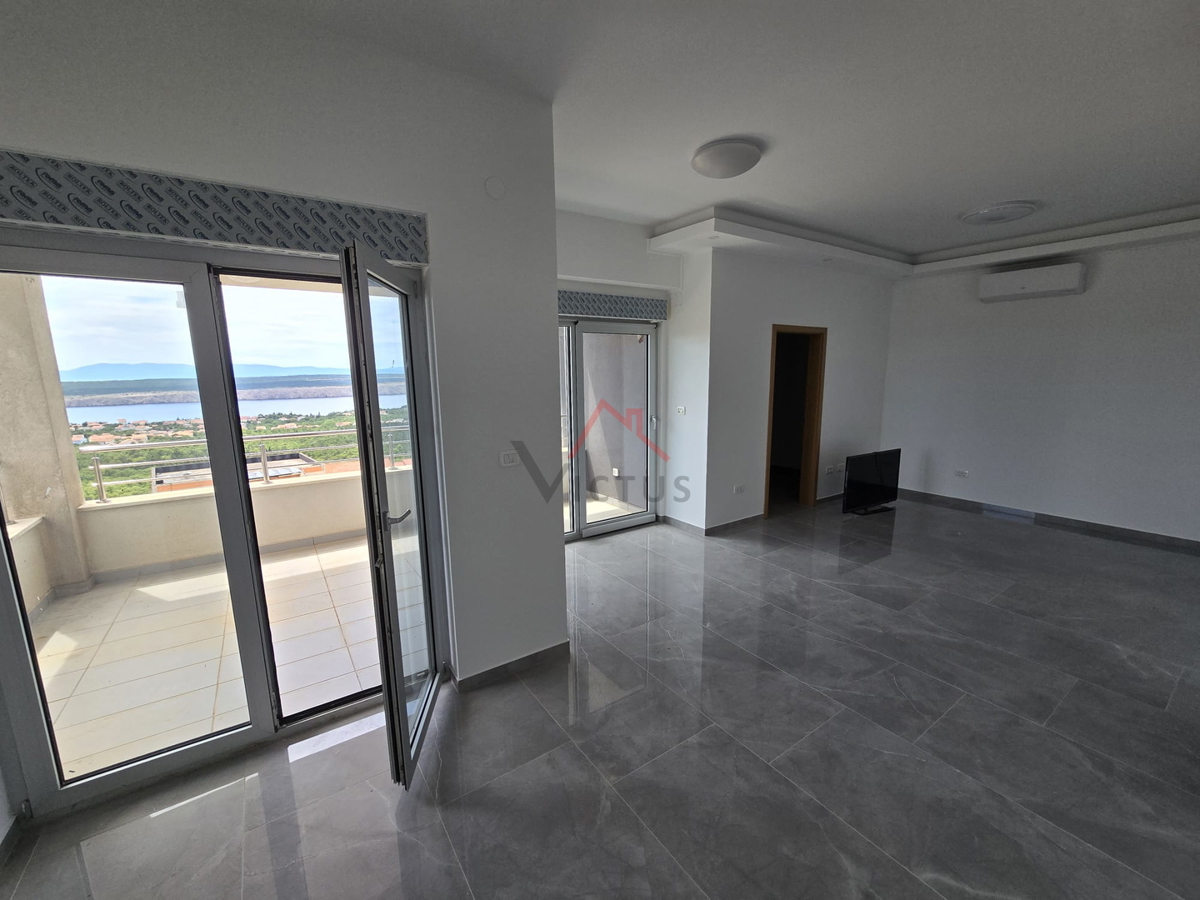 JADRANOVO - 2 camere da letto + bagno, appartamento con due posti auto e vista mare aperta, 73 m2