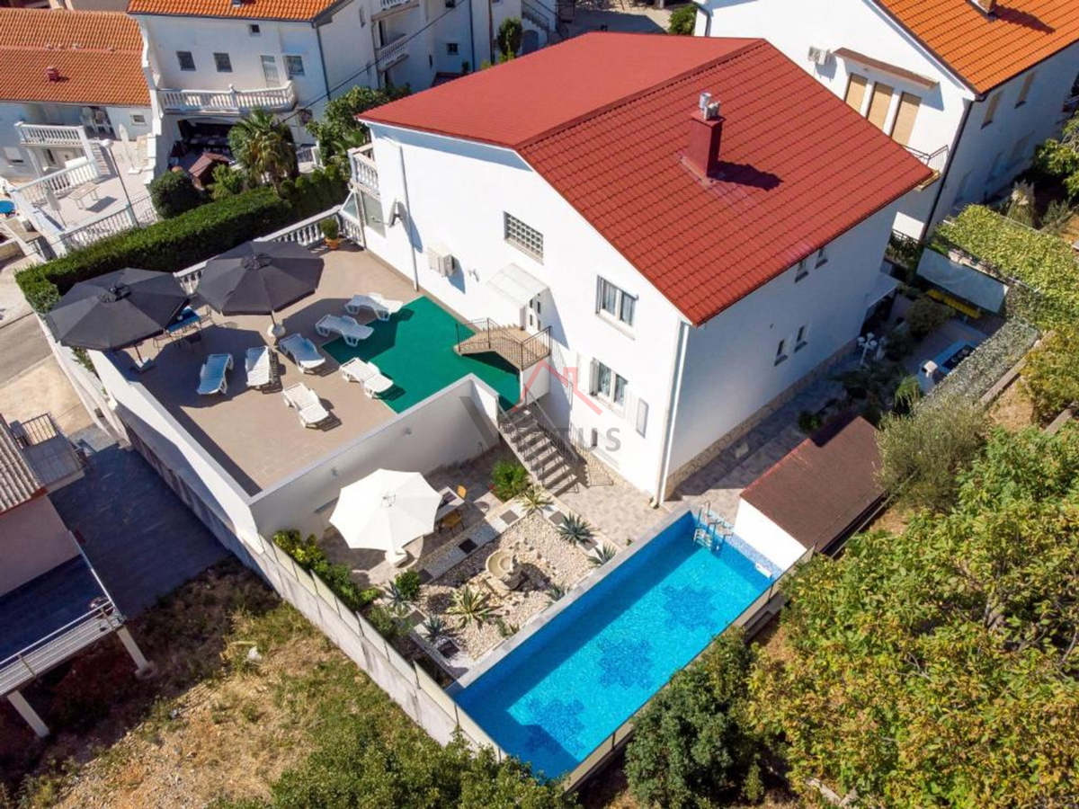 CRIKVENICA - Villa indipendente con piscina