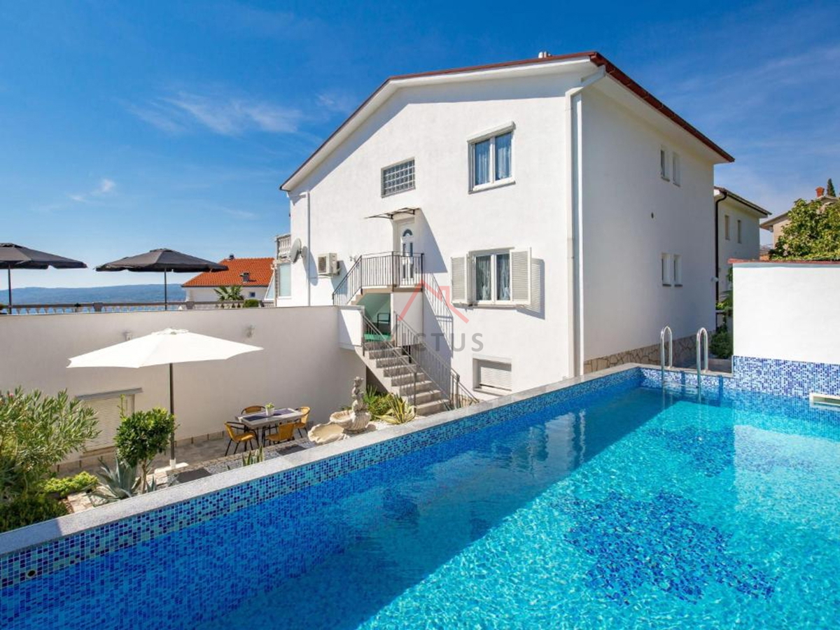 CRIKVENICA - Villa indipendente con piscina