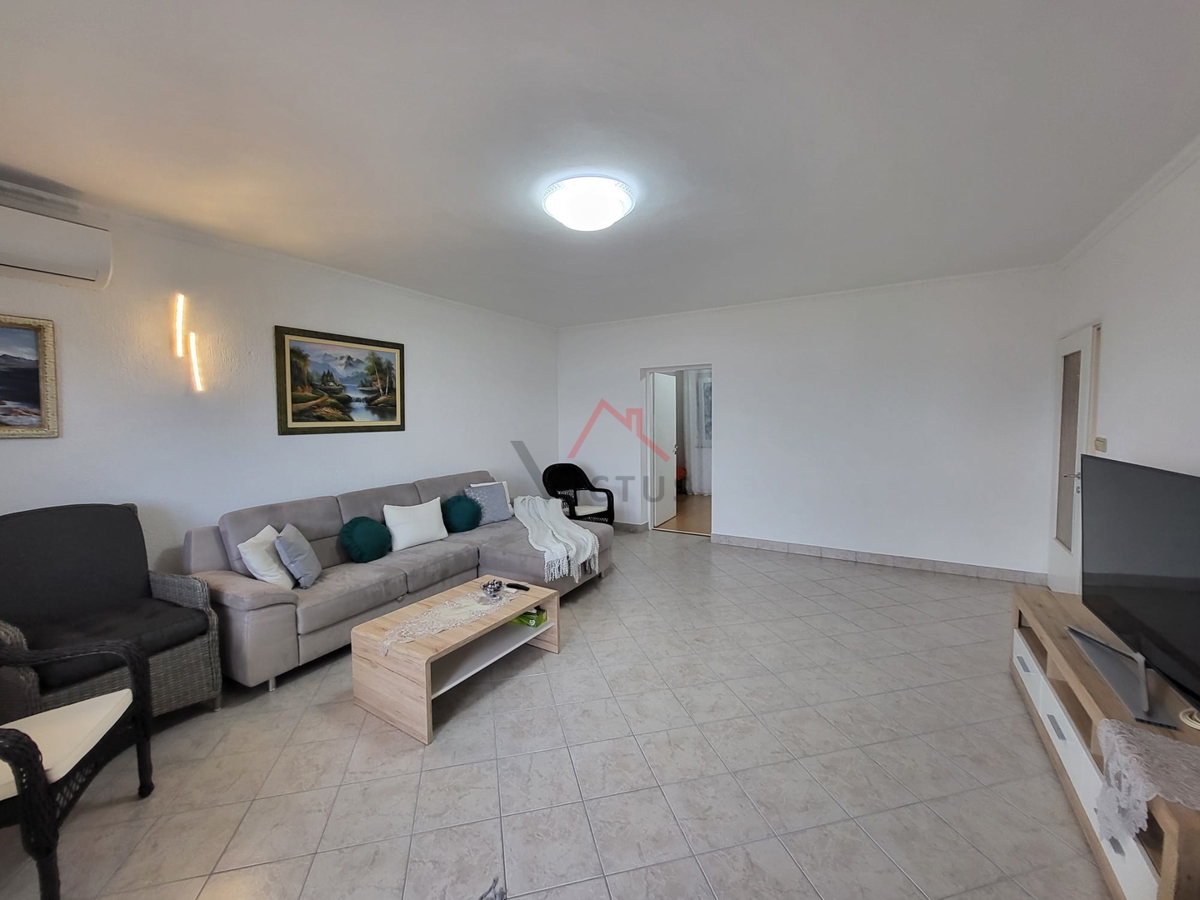 CRIKVENICA - Appartamento di 79 m2 con vista mare