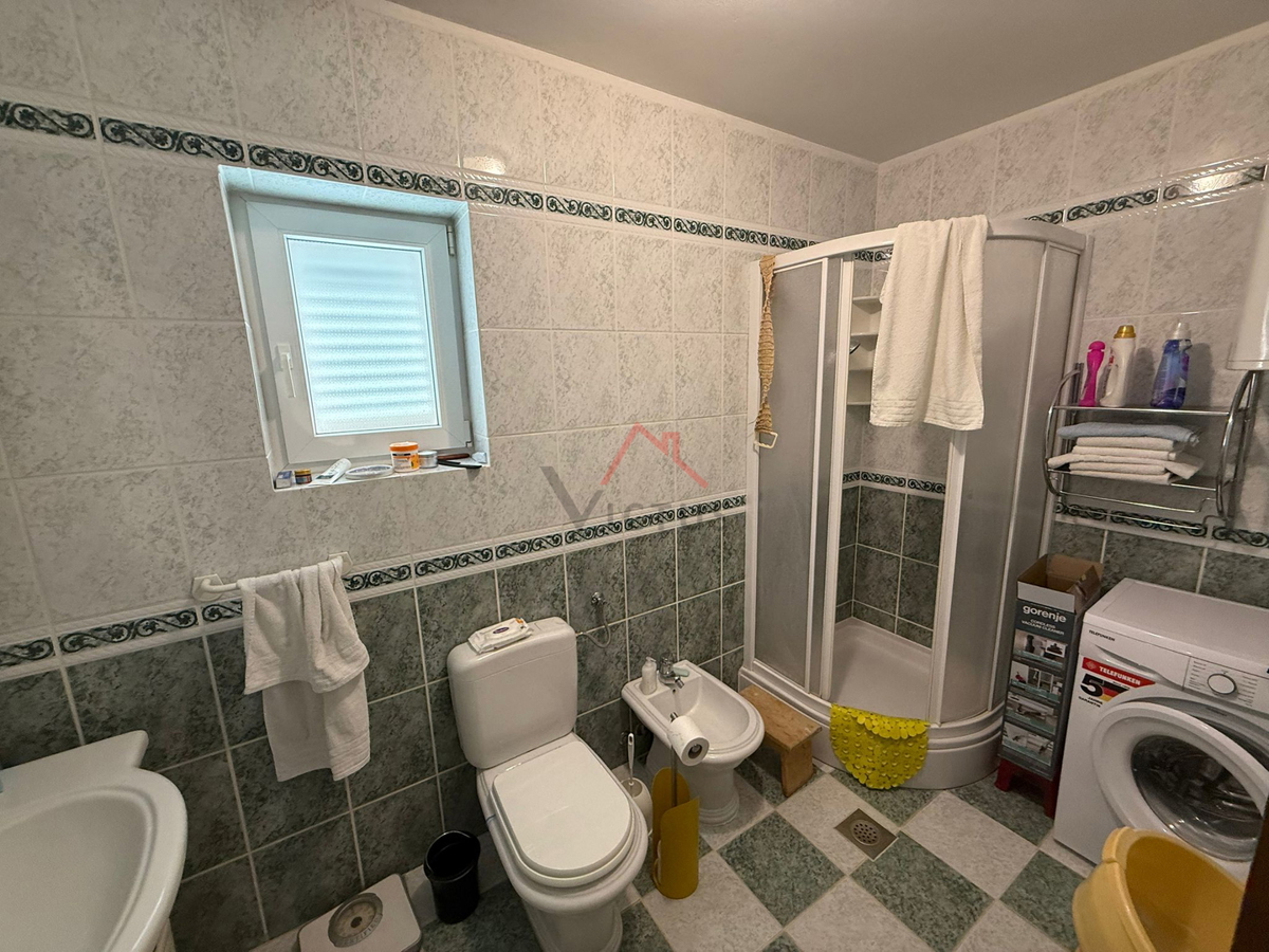 CRIKVENICA - 2 camere + soggiorno con angolo cottura, appartamento a 50 m dal mare