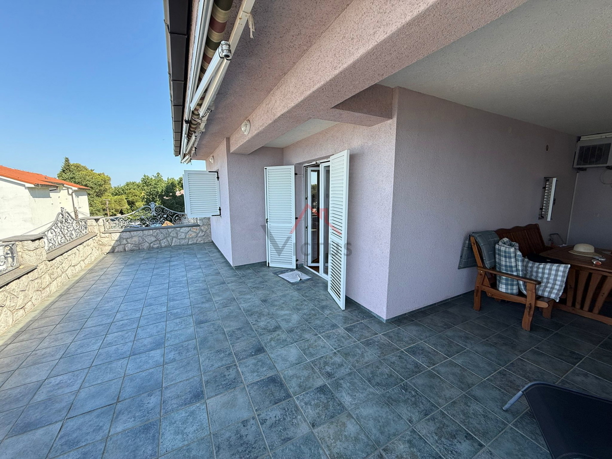 CRIKVENICA - 2 camere + soggiorno con angolo cottura, appartamento a 50 m dal mare