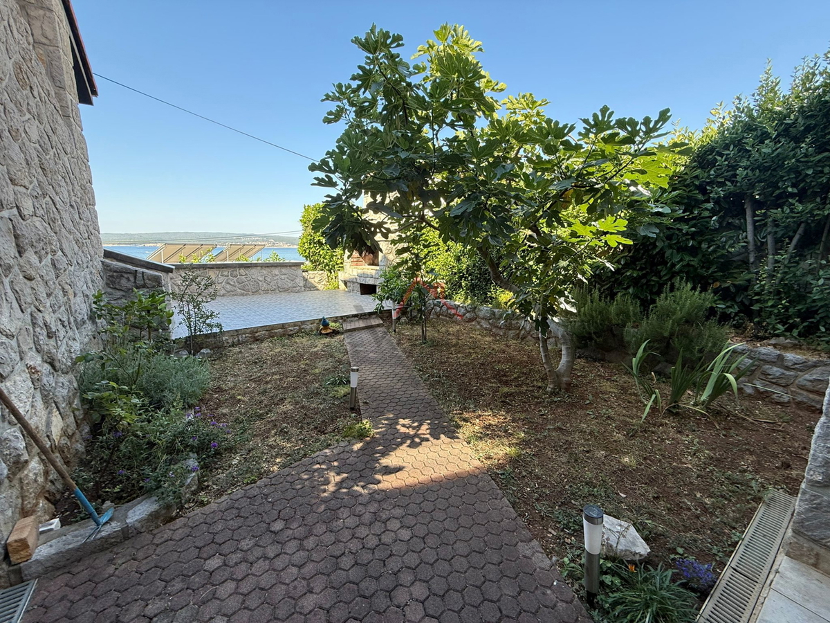 CRIKVENICA - 2 camere + soggiorno con angolo cottura, appartamento a 50 m dal mare