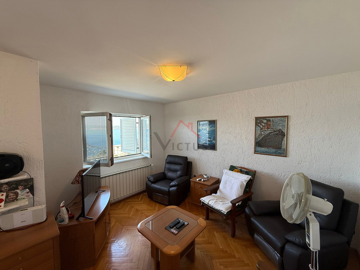 CRIKVENICA - 2 camere + soggiorno con angolo cottura, appartamento a 50 m dal mare