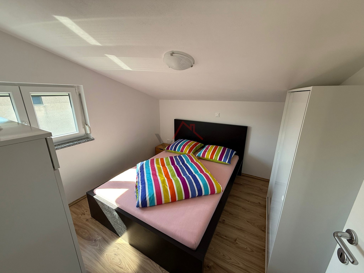 JADRANOVO - 3 camere + soggiorno, appartamento in posizione tranquilla, 102 m2