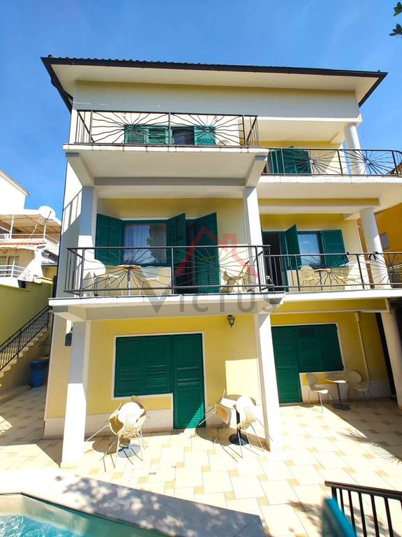 CRIKVENICA - Pensione con ristorante, a 30 metri dal mare