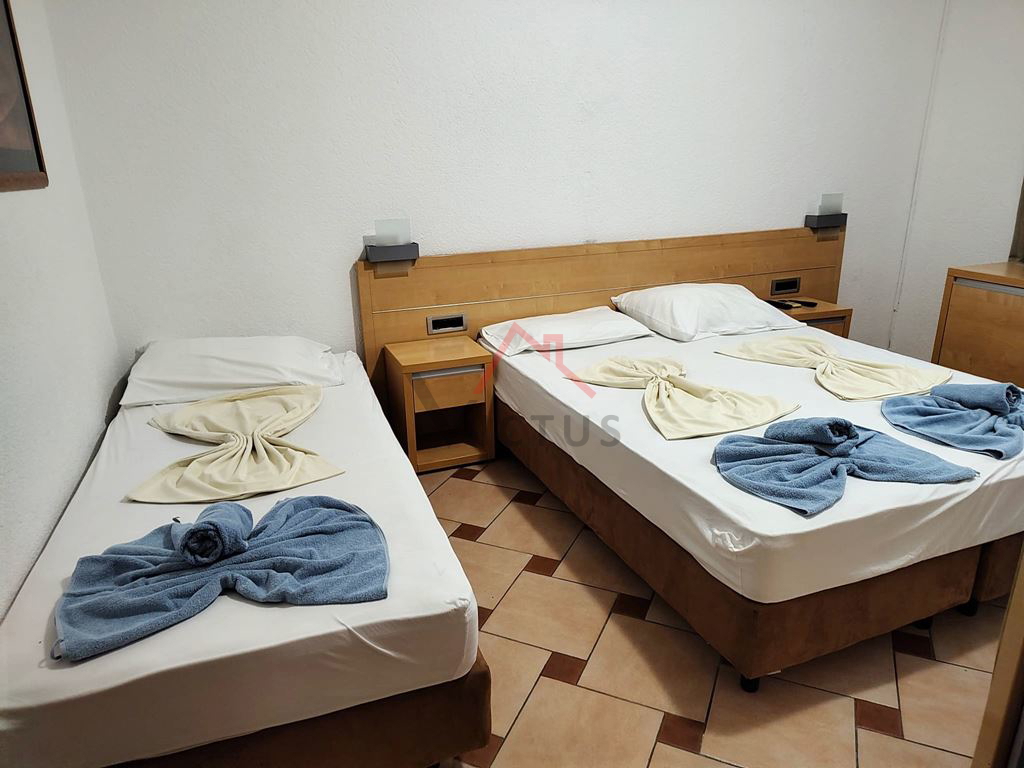 CRIKVENICA - Pensione con ristorante, a 30 metri dal mare