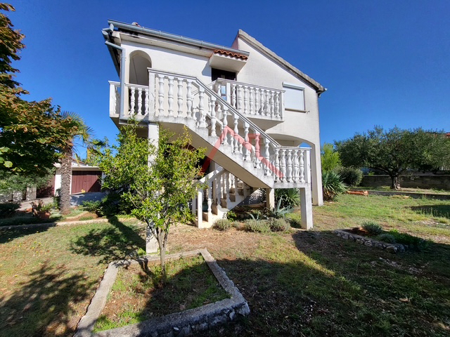 VRSI - MULO - Villa indipendente, a 100 m dal mare