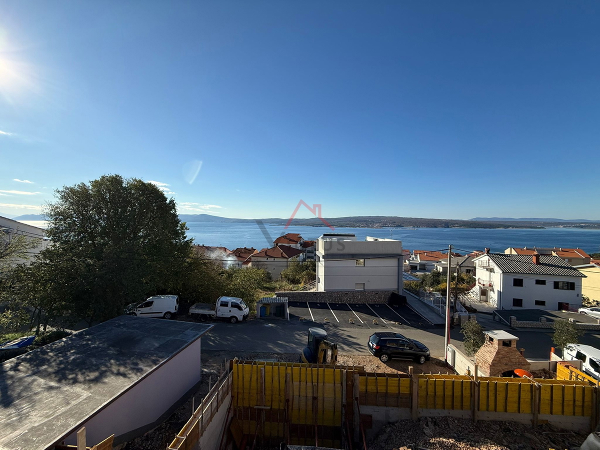 CRIKVENICA - Villa indipendente con due appartamenti e piscina