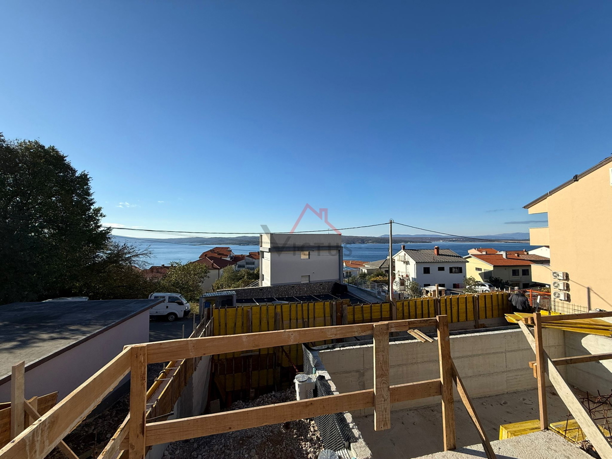 CRIKVENICA - Villa indipendente con due appartamenti e piscina