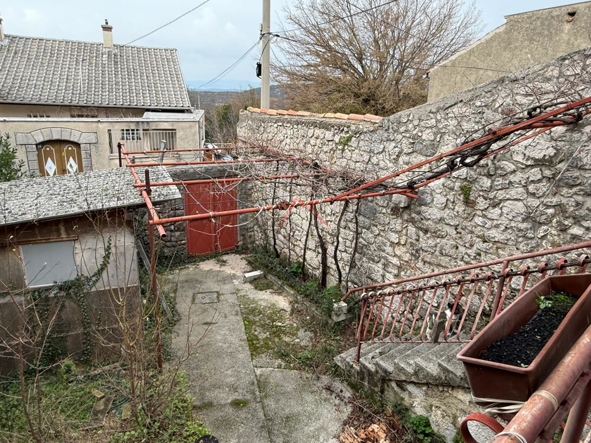 GRIŽANE - Antica casa in pietra