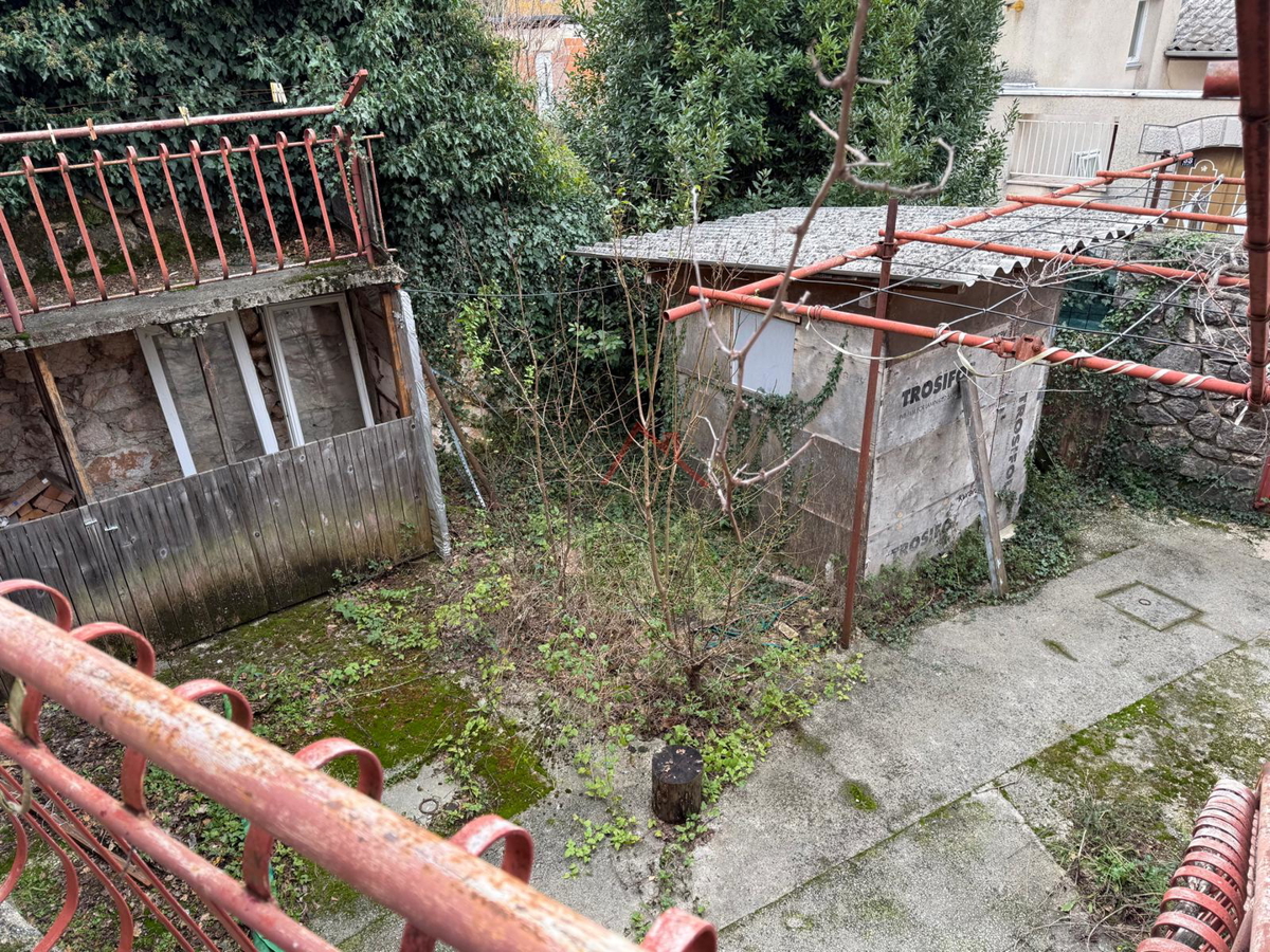 GRIŽANE - Antica casa in pietra