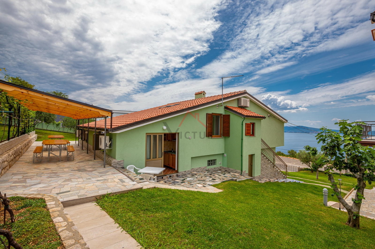 CRIKVENICA - Due case con piscina e uliveto