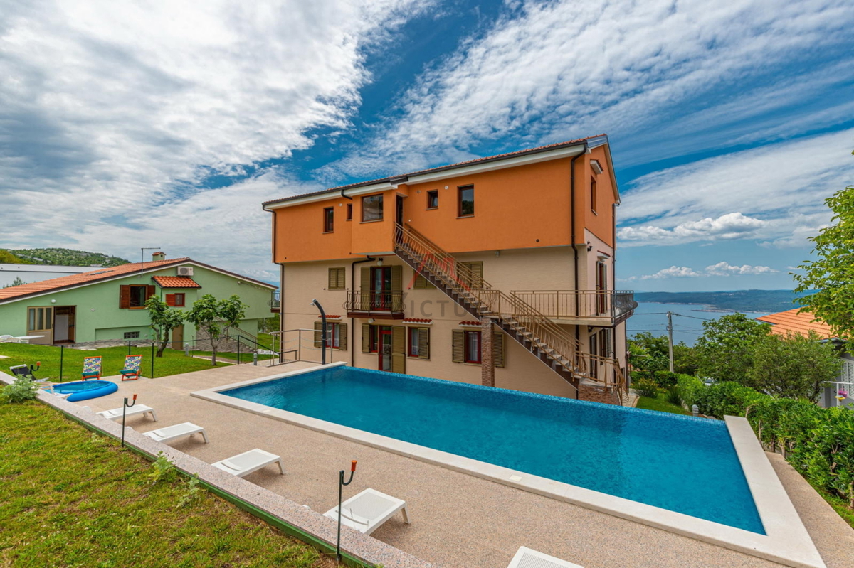 CRIKVENICA - Due case con piscina e uliveto
