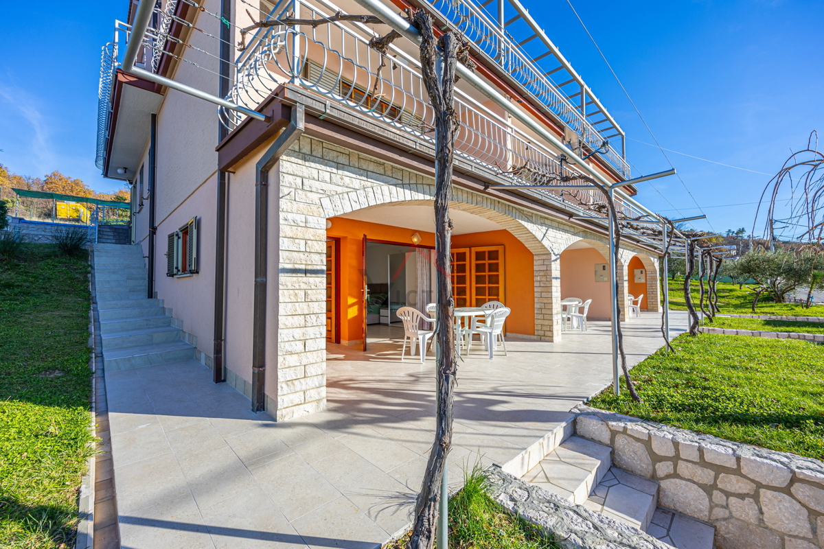 CRIKVENICA - Due case con piscina e uliveto