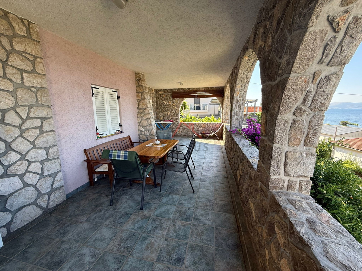 CRIKVENICA - 3 unità abitative, a 50 m dal mare