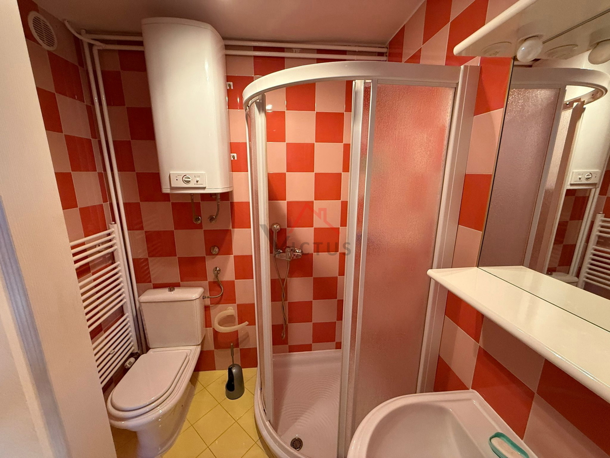 CRIKVENICA - 3 unità abitative, a 50 m dal mare