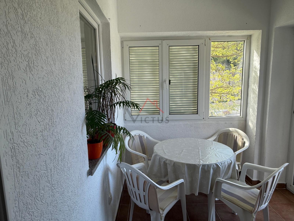 NOVI VINODOLSKI - appartamento in una posizione richiesta