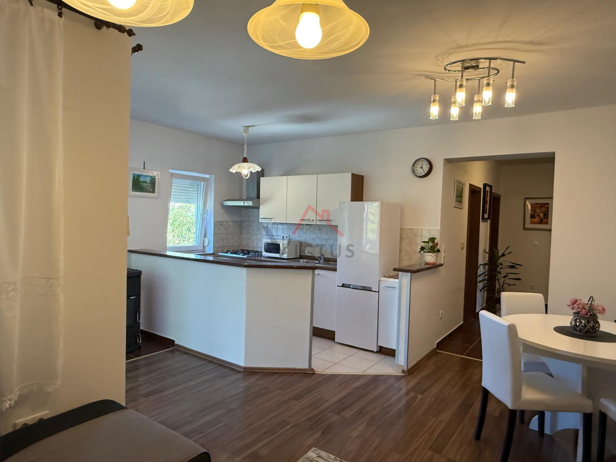 NOVI VINODOLSKI - appartamento in una posizione richiesta