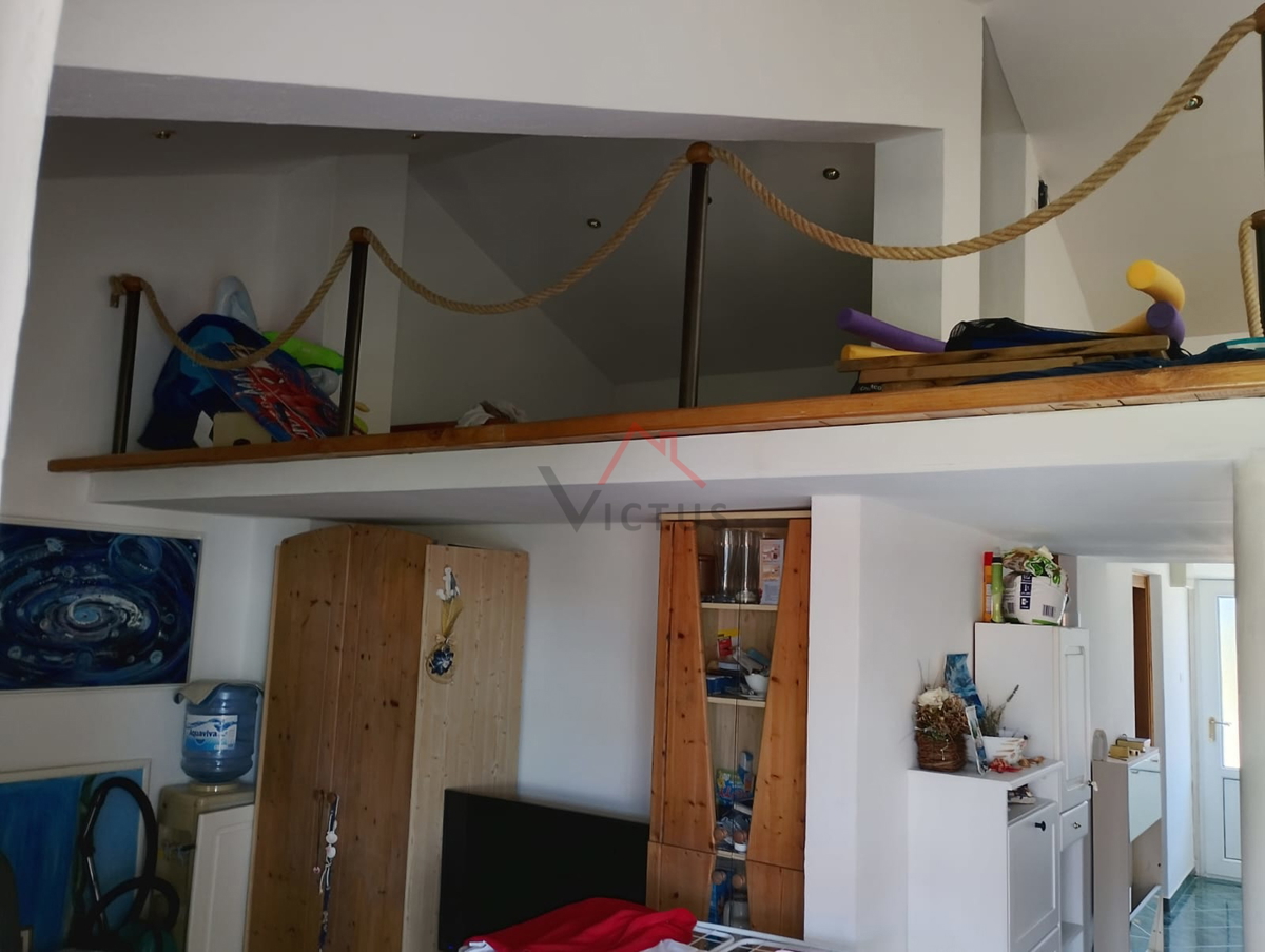 NOVI VINODOLSKI - 2S+DB, appartamento in posizione tranquilla, 66 m2