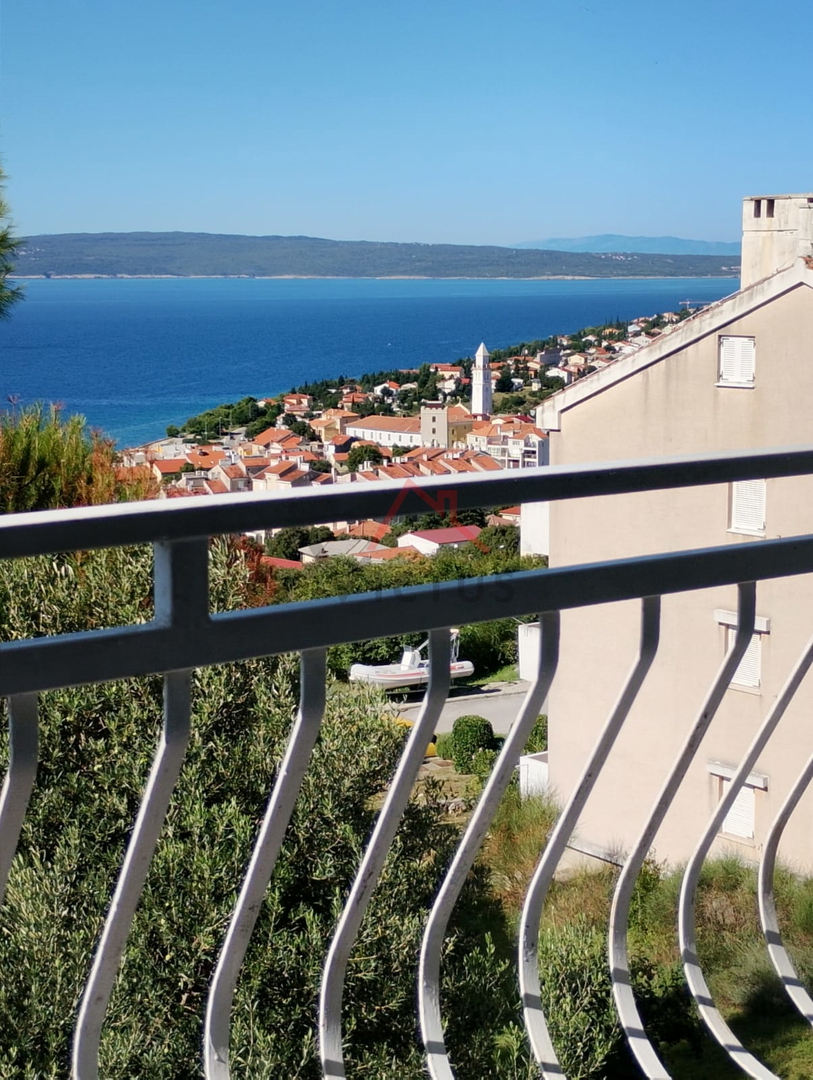 NOVI VINODOLSKI - 2S+DB, appartamento in posizione tranquilla, 66 m2