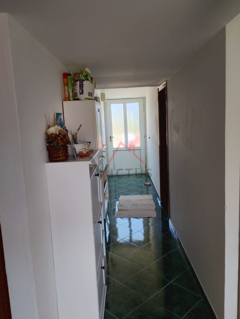 NOVI VINODOLSKI - 2S+DB, appartamento in posizione tranquilla, 66 m2