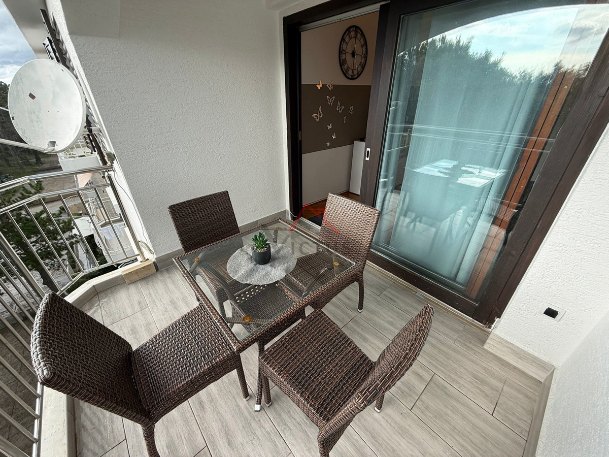 JADRANOVO - 1 camera da letto + bagno, tenda con balcone, 45 m2